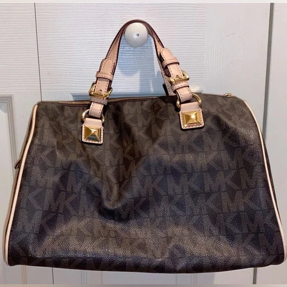 Michael Kors Grayson Medium Logo Satchel - Picture 2 of 3